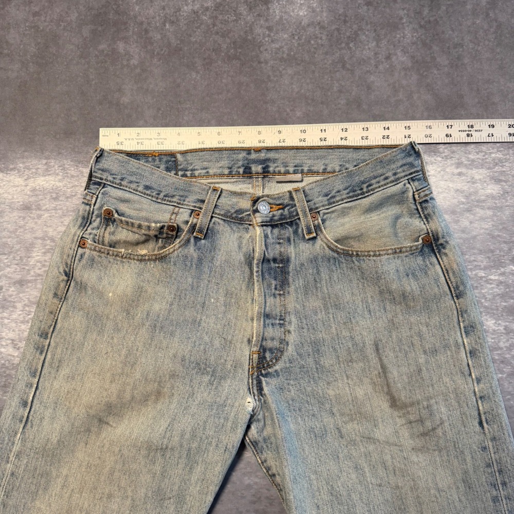 Vintage Levis 501 Original Fit Button Fly Jeans Mens 32x32 Light Wash Blue Denim - Picture 6 of 8